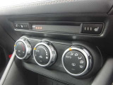 ステアリングヒーター・運転席&助手席シートヒーター・フルオートエアコン!