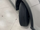 タイヤサイズは195/60R17!残り溝は5ミリ程度です!