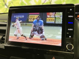 停車中に楽しめるTV機能で、待ち時間も快適に過ごせます。家族や友人と一緒に映像を楽しむのも良いでしょう。移動の合間のリフレッシュに最適です。