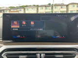 お気に入りの音楽を、高音質で楽しめます。多様なメディアに対応し、ドライブ中のエンターテインメントを充実させてくれます。