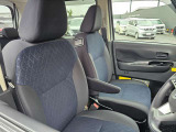 体にフィットし運転する楽しさを感じられるシートです