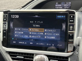 お気に入りの音楽やラジオをクリアな音質で。多様なソースに対応し、ドライブ中の時間をより楽しく演出します。