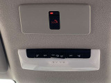 SOSコールスイッチです。NissanConnectにご加入していただくとご利用いただけます。