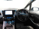 操作しやすい運転席シート回りスイッチ&レバー類