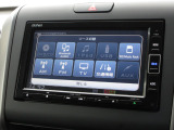 ナビゲーションは純正メモリーナビ(VXM-214VFi)を装着しております。AM、FM、CD、DVD再生、Bluetooth、音楽録音再生、フルセグTVがご使用いただけます。