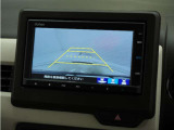◆バックカメラ◆リバースにするだけで映ります、後方の安全確認や、狭い駐車場での車庫入れ、雨の日や夜間など視界の悪い時に便利です!安全にバックする為には欠かせない装備です。