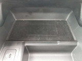 【ワイヤレス充電】ワイヤレス充電機能を備えておりますので、置くだけで充電が可能です。