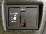 【パワースライドドア】スマートキーや運転席のスイッチでスライドドアの開閉が可能♪電動だから力を入れてドアを開ける必要が無く、小さいお子様でも、重い荷物を持っている時もラクに開け閉めできます♪