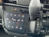 エアコン操作がタッチパネルスイッチにて操作。お掃除時にはサッと拭くだけで簡単お掃除。