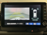 リバースギアに入れるだけで後方の表示へ切り替わります。夜間や雨の日の駐車も楽になりますよ。
