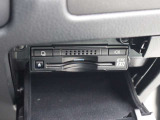 広がる運転支援サービスETC2.0搭載。全国の高速道路に設置されたITSスポットと双方向通信を図り、広域な道路交通情報や安全運転をサポートする情報を得て、音声やナビ画面上にタイムリーにお知らせします。