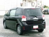 明るく広々、落ち着いた店内では、中古車のご検討・ご購入のほか、携帯電話(au)の購入等、様々なご相談に幅広く応えていきます♪