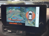 【パノラミックビューモニター】専用のカメラにより、上から見下ろしたような視点で360度クルマの周囲を確認することができます☆死角部分も確認しやすく、狭い場所での切り返しや駐車もスムーズに行えます。