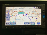 ナビゲーションはフルセグTV対応のGathers純正メモリーナビを搭載しています。Bluetoothオーディオ機能がありますので、スマートフォンなどの音楽も再生できます。