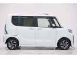 県内13店舗にて常時500台以上ダイハツ車を展示中です。見て、触って、納得のいく一台をぜひ見つけてください。