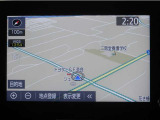 ナビゲーションを装備。タッチパネル式で使いやすく、お出かけも楽々です♪