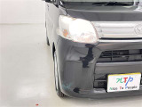 明るいライトが夜道を明るく照らしてくれます。 運転する上で、道路状況をいかに早く認識できるか重要なポイントです。 白色光が暗い道も明るく照らしてくれますよ。