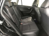 ゆとりある広々とした車内空間は、ドライブを始め買い物やレジャーなど、幅広く活躍します。一人でもみんなとでもお出かけを楽しみましょう!