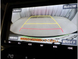 バックガイドモニターで、後方を確認しながら安心して駐車することができます。運転初心者も熟練者も必須の機能ですよ!