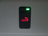 万が一のときのSOSコール。事故や急病時等にボタンひとつで専門のオペレーターに接続。警察や消防への連携をサポートします。別途お申し込みが必要です
