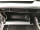 グローブボックス内にはETCが設置されています。