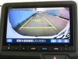 リアワイドカメラシステム!従来の視野に加えて、後方側方を約180&deg;まで見えるワイドビューと、後方を真上から見たような視野で駐車時などに便利なトップダウンビューの3つの視野があります!