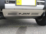 ジャオス製のフロントアンダーガード付きです。
