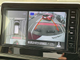 [アラウンドビューモニター]車両を上から見たようなカメラで周りの障害物などが一目瞭然!駐車が苦手な方でも、らくらく駐車♪