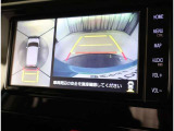 バックガイドモニターで、後方を確認しながら安心して駐車することができます。運転初心者も熟練者も必須の機能ですよ!