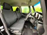 運転席シート廻りは使用感も少なく、良好な状態となっています。丁寧に使われていたことがよくわかりますね。