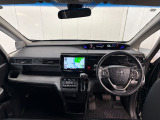 見通しの良い運転席回りとなっておりますので安心して運転をして頂けます!窓が大きいので明るく開放的な室内です