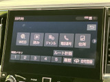 高音質オーディオで、車内をコンサートホールのような空間に。お気に入りの音楽を楽しみながら、快適なドライブを体感してください。