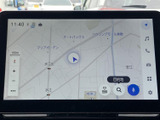 わかりやすい地図表示で、スムーズなナビゲーションを実現。目的地まで迷うことなく到着できます。