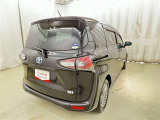 低燃費で環境にもやさしいハイブリッド車です。トヨタ専用診断機器でハイブリッドシステムを綿密に点検してあります!