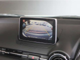 バックカメラで車庫入れをサポートします♪