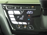 オートエアコンを装備しておりますので、四季を通じて車内を快適な温度に保つことが出来ます!高級感が有りますね!