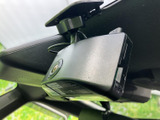 運転席から後方を確認しやすく、駐車時の安全性を高めます。狭い場所でもスムーズに駐車できます。