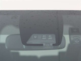 サポカーは、高齢運転者を含めたすべてのドライバーによる交通事故の発生防止・被害軽減対策の一環として、国が推奨する新しい自動車安全コンセプトです。詳しくは販売店スタッフまでおたずねください。