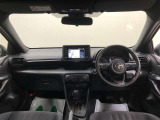インパネ周りのムダをそぎ落としたことで、広さと快適さがが確保され、運転に集中できる空間となっています。
