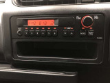 AM/FMチューナーです。AUX端子付きなので、音楽プレーヤー等を接続して音楽を楽しむことも可能です。
