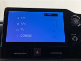 いまや必須装備「ナビゲーション」搭載!知らない場所にスイスイッとドライブ。もう、これなしではハンドルを握れませんね!でも運転中の操作は危険ですのでご注意ですね☆