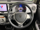 【純正革巻きステアリング】上質な革を使用することで、手にしっかり馴染みとても運転しやすいハンドルです♪