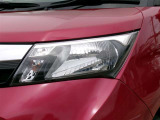 シンプルなものが使いやすいですね!LEDと違い熱を持つので、降雪時などはヘッドライトに積もった雪も溶かしてくれます。