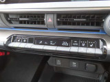 オートエアコンで車内はいつでも快適です♪