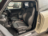 ◆LIBERALAは、輸入車選びの新たなスタイルを提案するインポート・セレクト・ブランドです。オーナー様となる方がクルマから直接感じる感性を第一にした、最良の一台との出会いをコーディネートいたします。