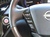 ステアリングスイッチ付きです。運転に集中できます。