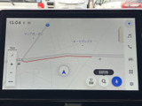 高精細な地図表示で、目的地までスムーズに。わかりやすいインターフェースで、運転に集中できます。