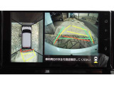 バックガイドモニターで、後方を確認しながら安心して駐車することができます。運転初心者も熟練者も必須の機能ですよ!
