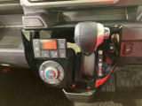 納車前にはプロのメカニックが、各部の点検を行います。ディーラーにしか出来ない品質、そしてサービスできっと満足していただけると思います!