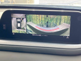 【360&deg;ビューモニター】専用のカメラにより、上から見下ろしたような視点で360度クルマの周囲を確認することができます☆死角部分も確認しやすく、狭い場所での切り返しや駐車もスムーズに行えます。